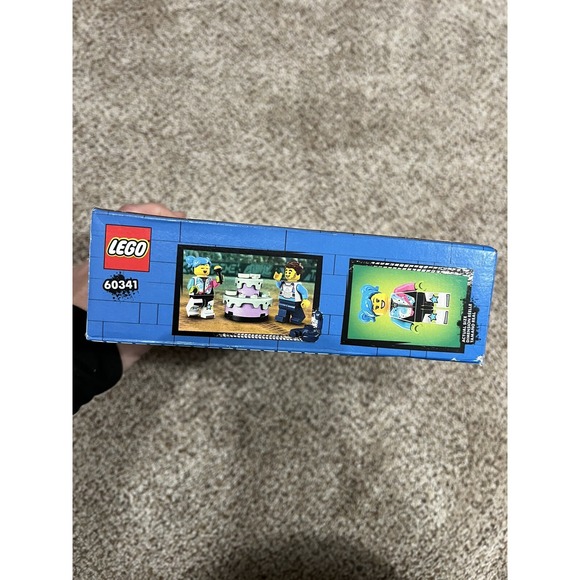 LEGO City Stuntz 60341 The Knockdown Stunt Challenge Set Brand NEW - Picture 3 of 6